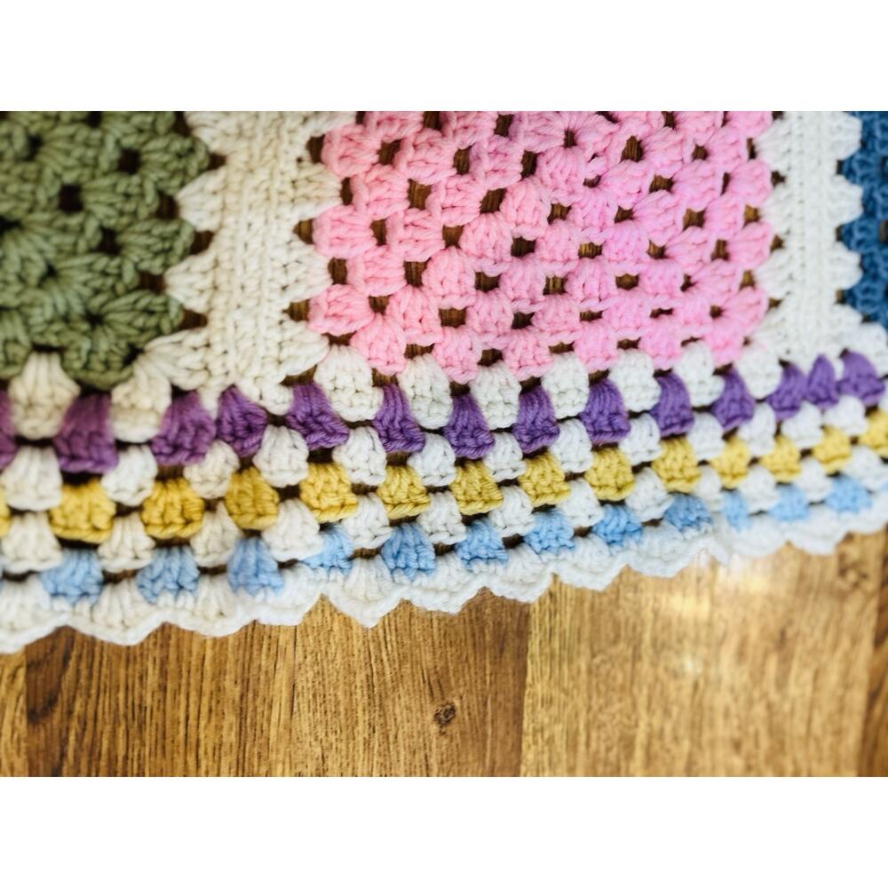 Vintage Handmade Patch Crochet Afghan Size 53 X 58 Multicolor Granny Cozy - Picture 10 of 12